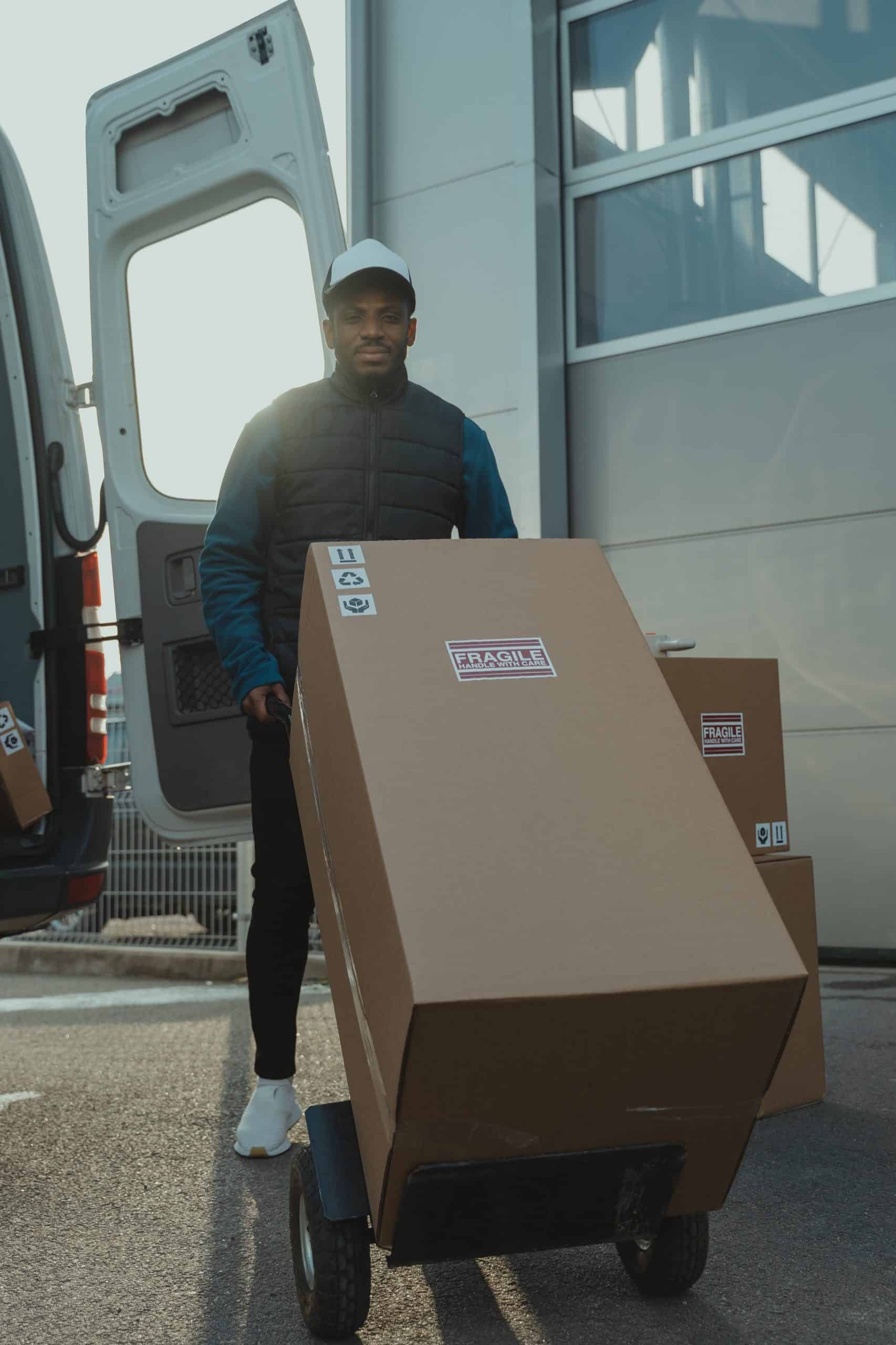 How big of a storage unit do i need (2023) 4 Getting boxes into a big storage unit