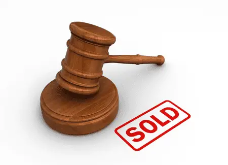 6 tips to keep your stored belongings from going to auction 5 omaha storage auction 001